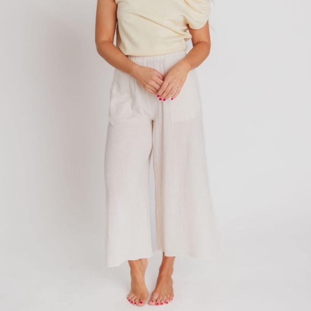 Things Between Pants Lightweight Flowy Gauze Crop… - image 1